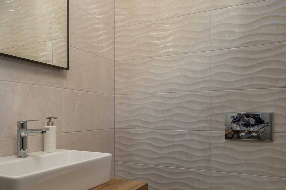 Photo of Bathroom in Porat
