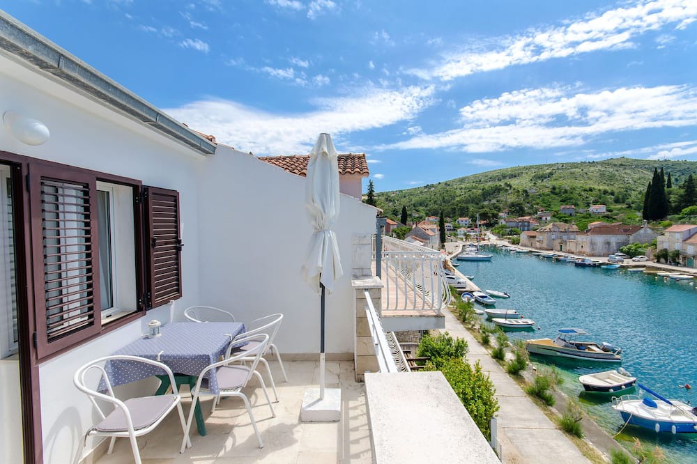 Photo of Patio Balcony in Bobovisca