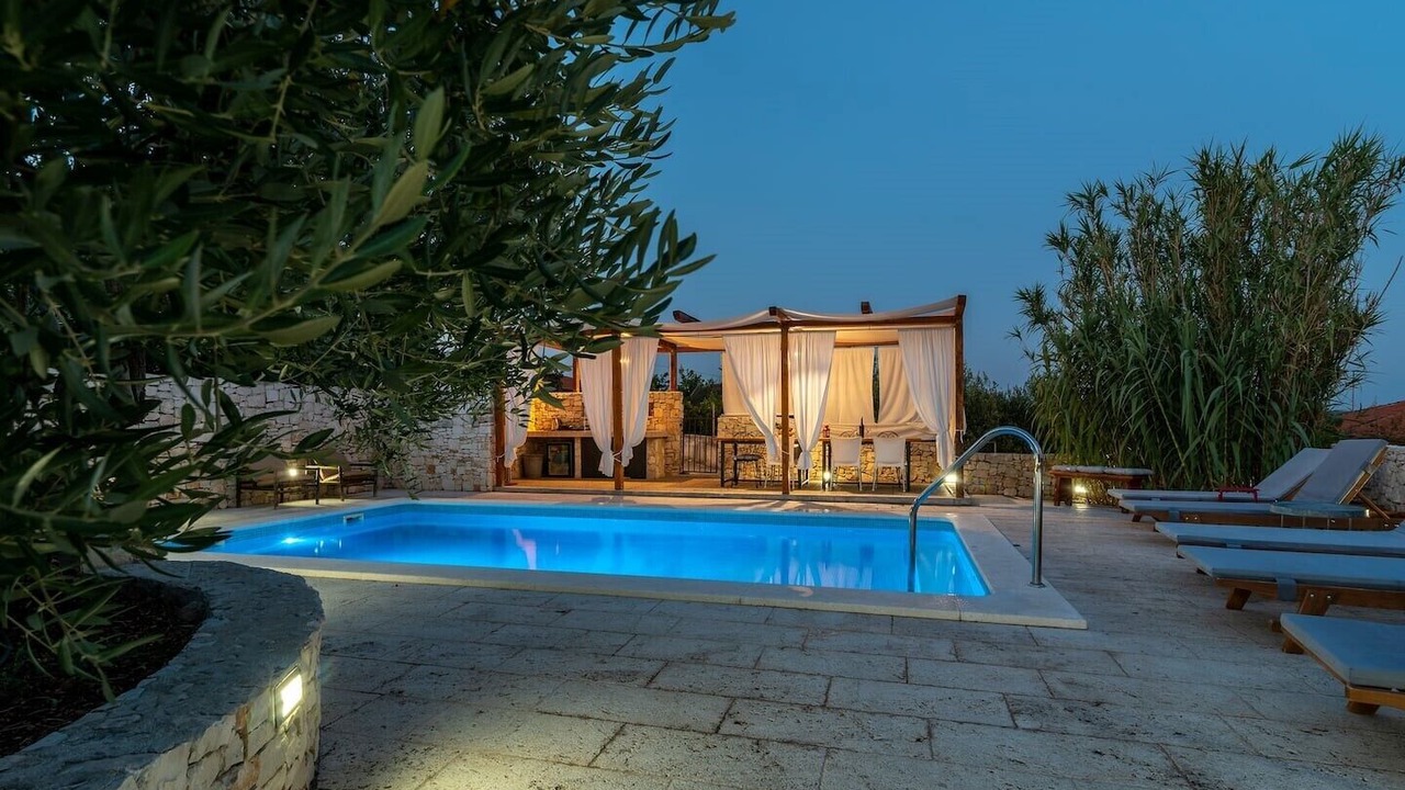Photo of Outdoor in Slatine