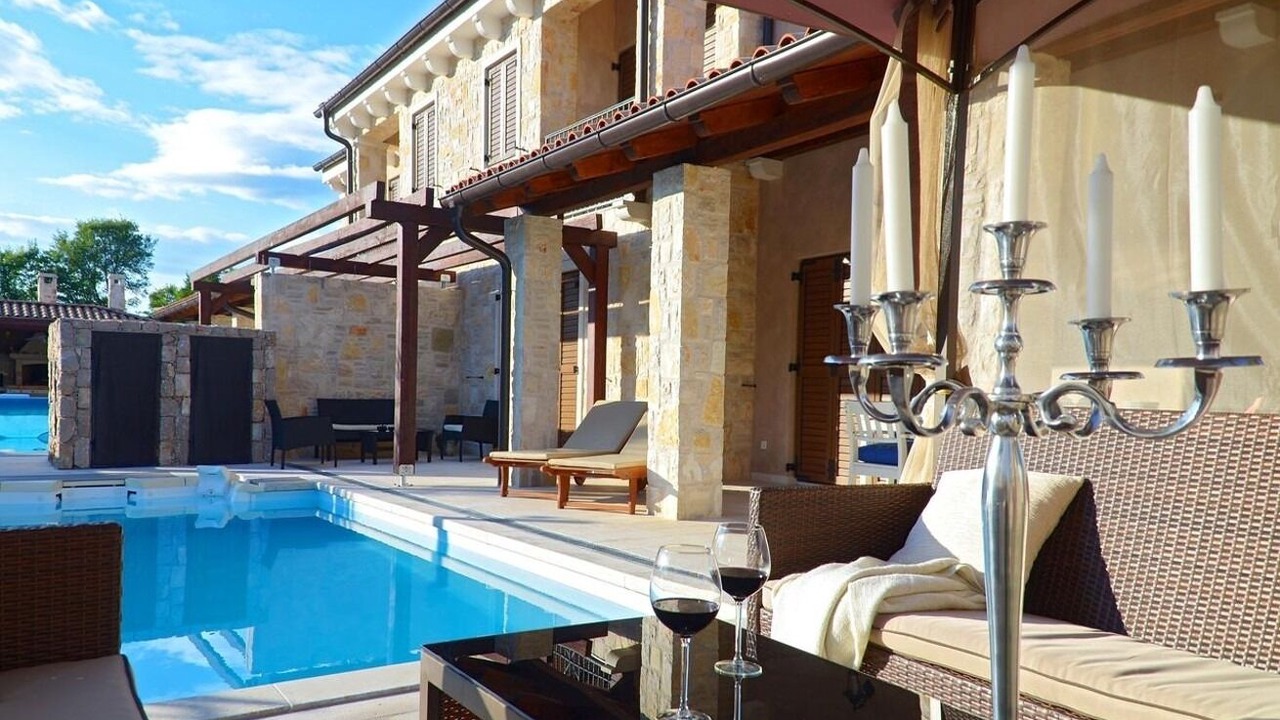 Photo of Outdoor in Porat