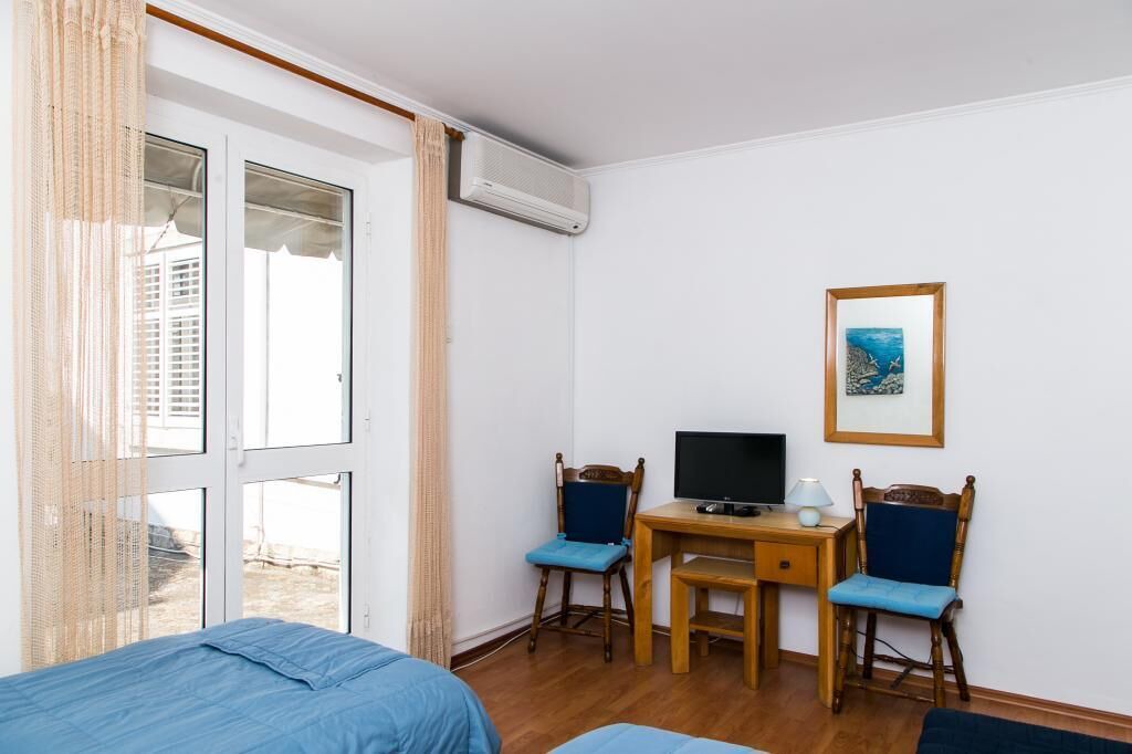 Photo of Bedroom in Montovjerna