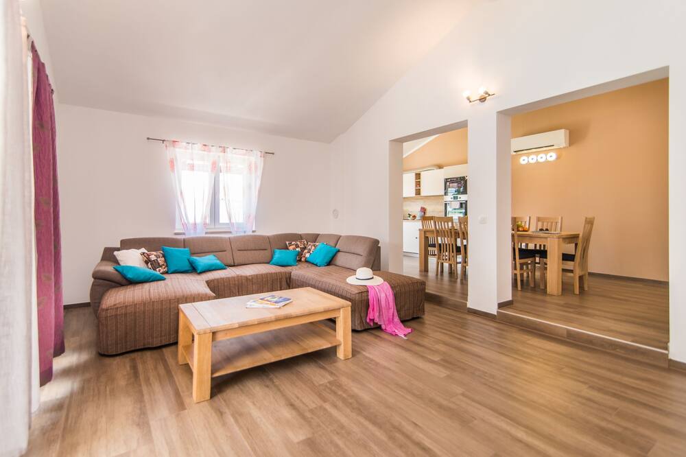 Photo of Livingroom in Liznjan