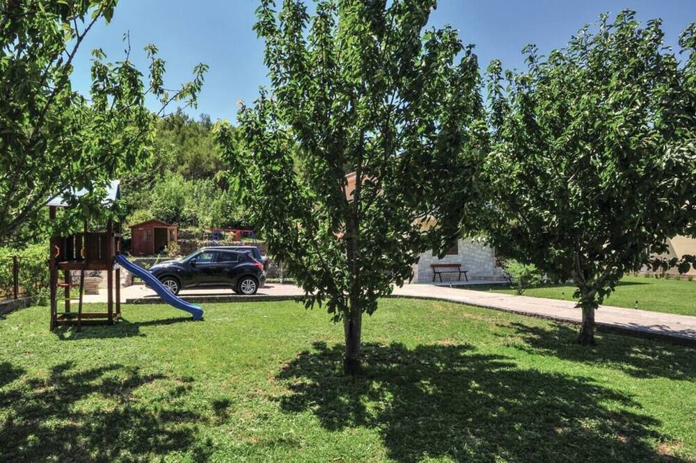 Photo of Outdoor in Srinjine