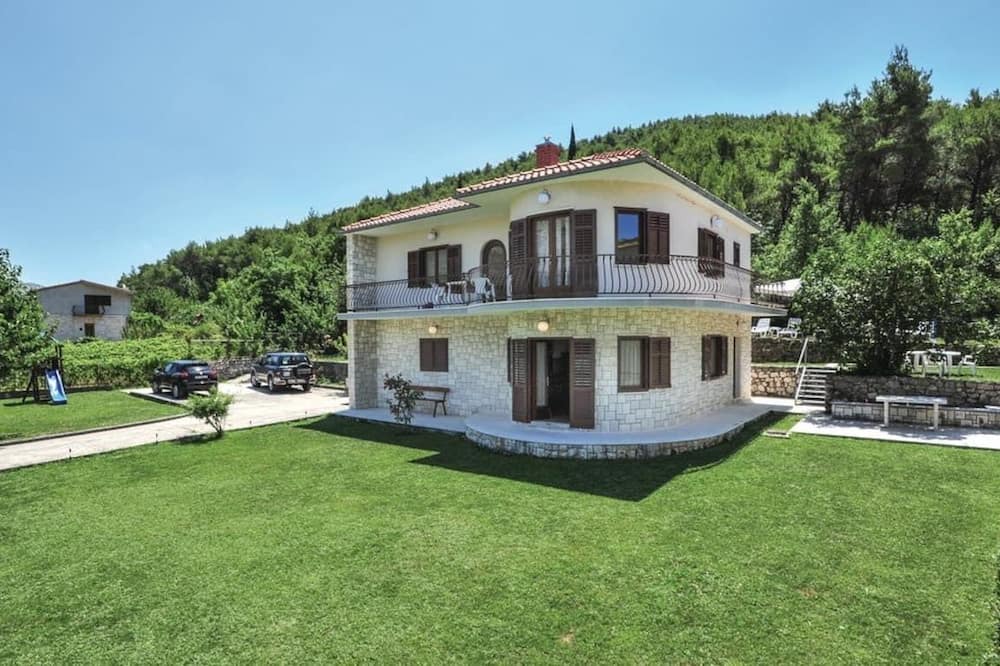 Photo of Outdoor in Srinjine