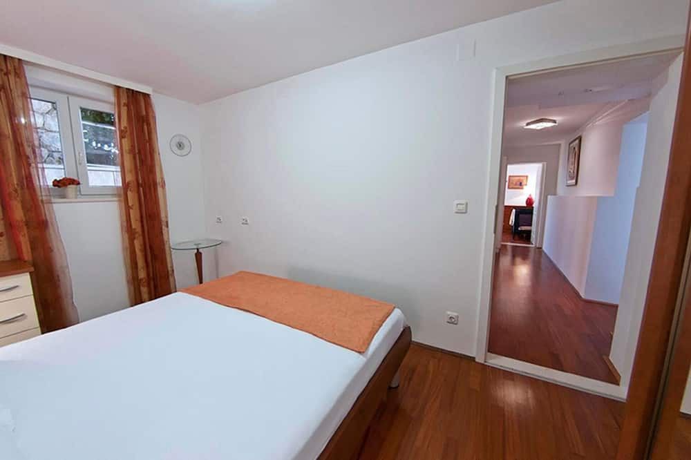 Photo of Bedroom in Plat