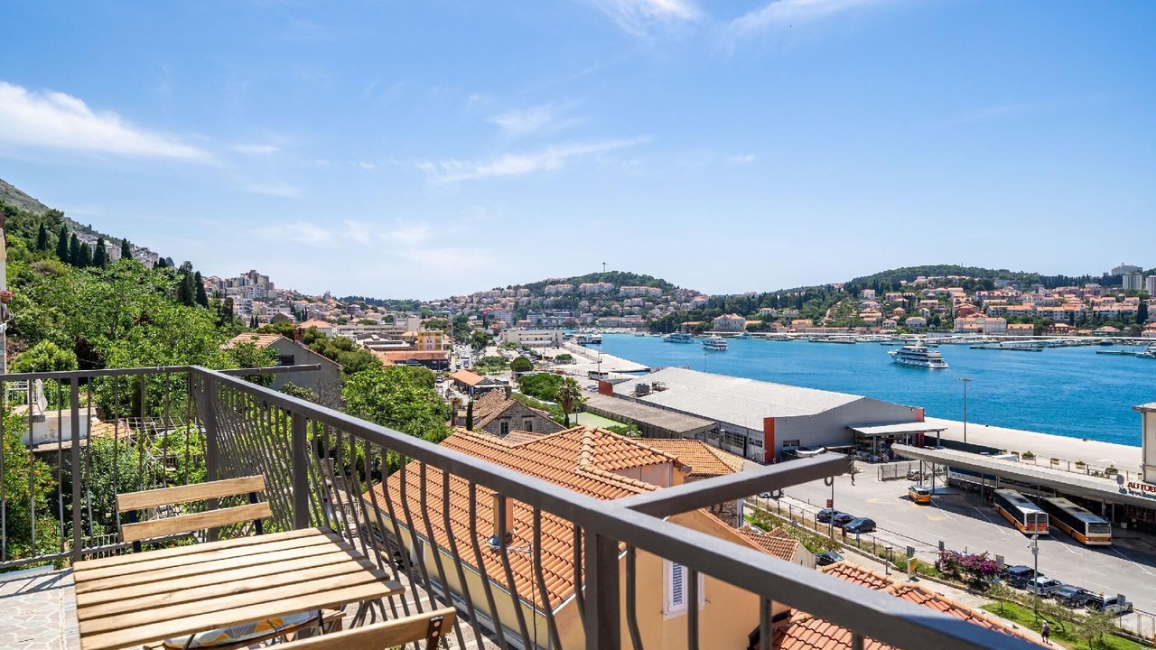 Photo of Outdoor in Gruz