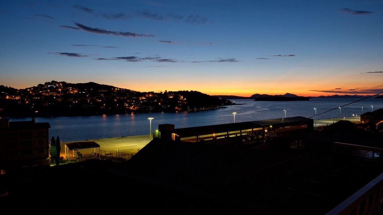 Photo of Others in Gruz