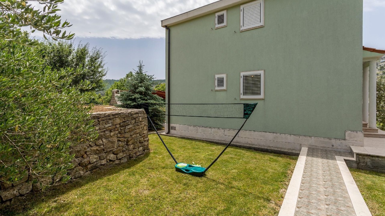Photo of Outdoor in Srinjine