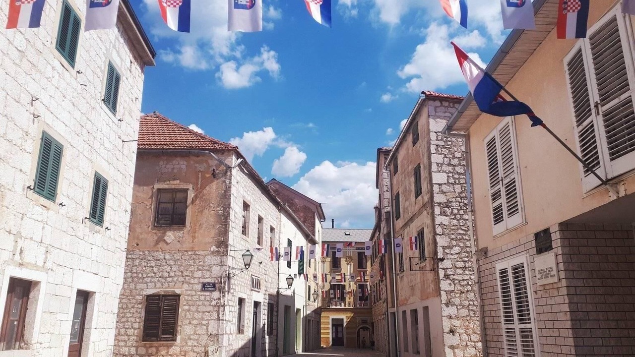 Photo of Outdoor in Grubine