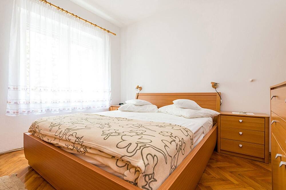 Photo of Bedroom in Ploce