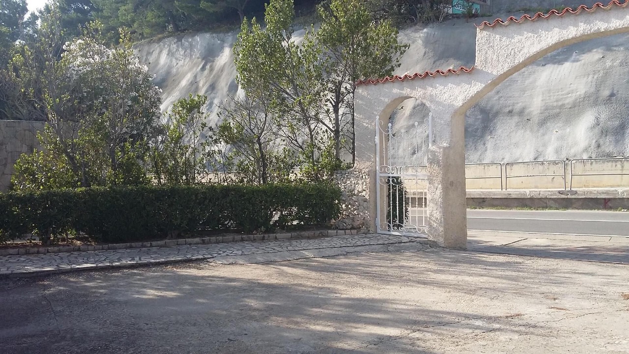 Photo of Outdoor in Bili brig