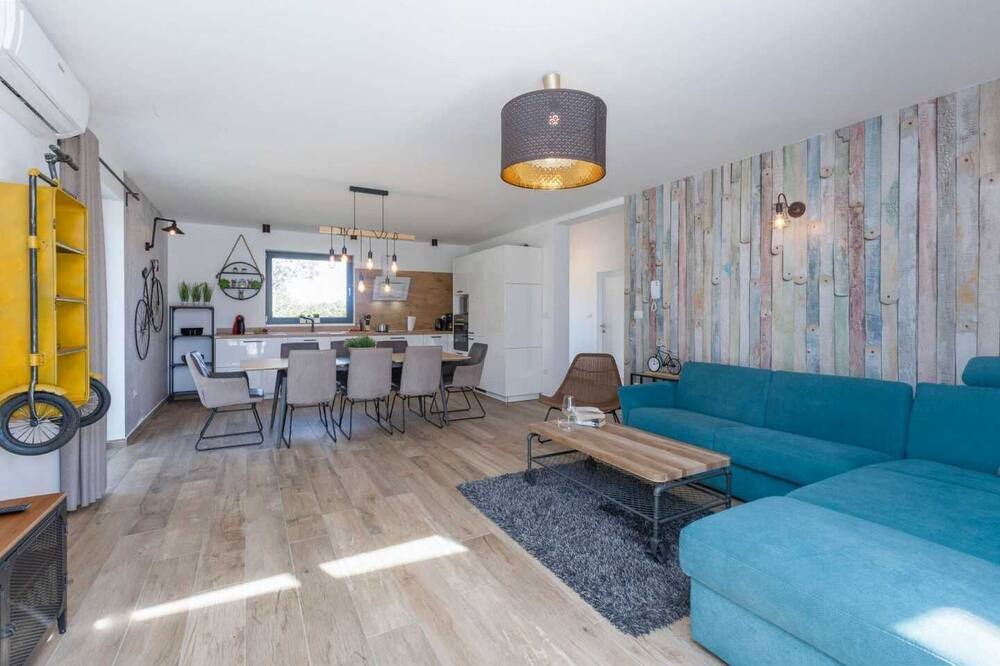 Photo of Livingroom in Prkacini