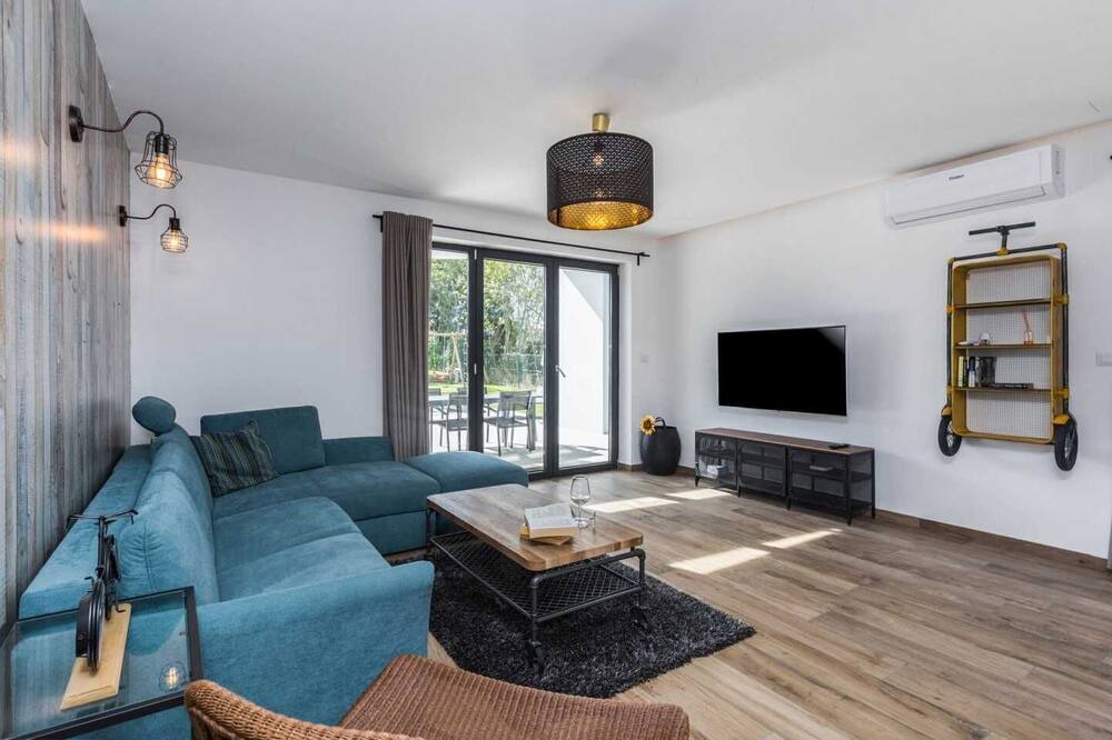 Photo of Livingroom in Prkacini
