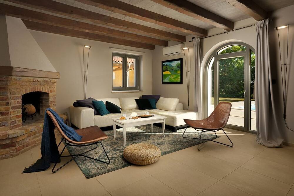Photo of Livingroom in Prkacini
