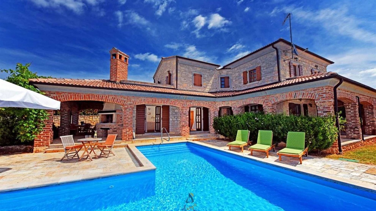 Photo of Outdoor in Heraki