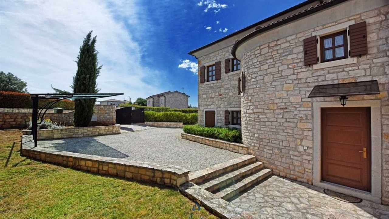 Photo of Outdoor in Heraki