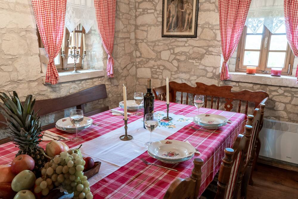 Photo of Others in Vinica
