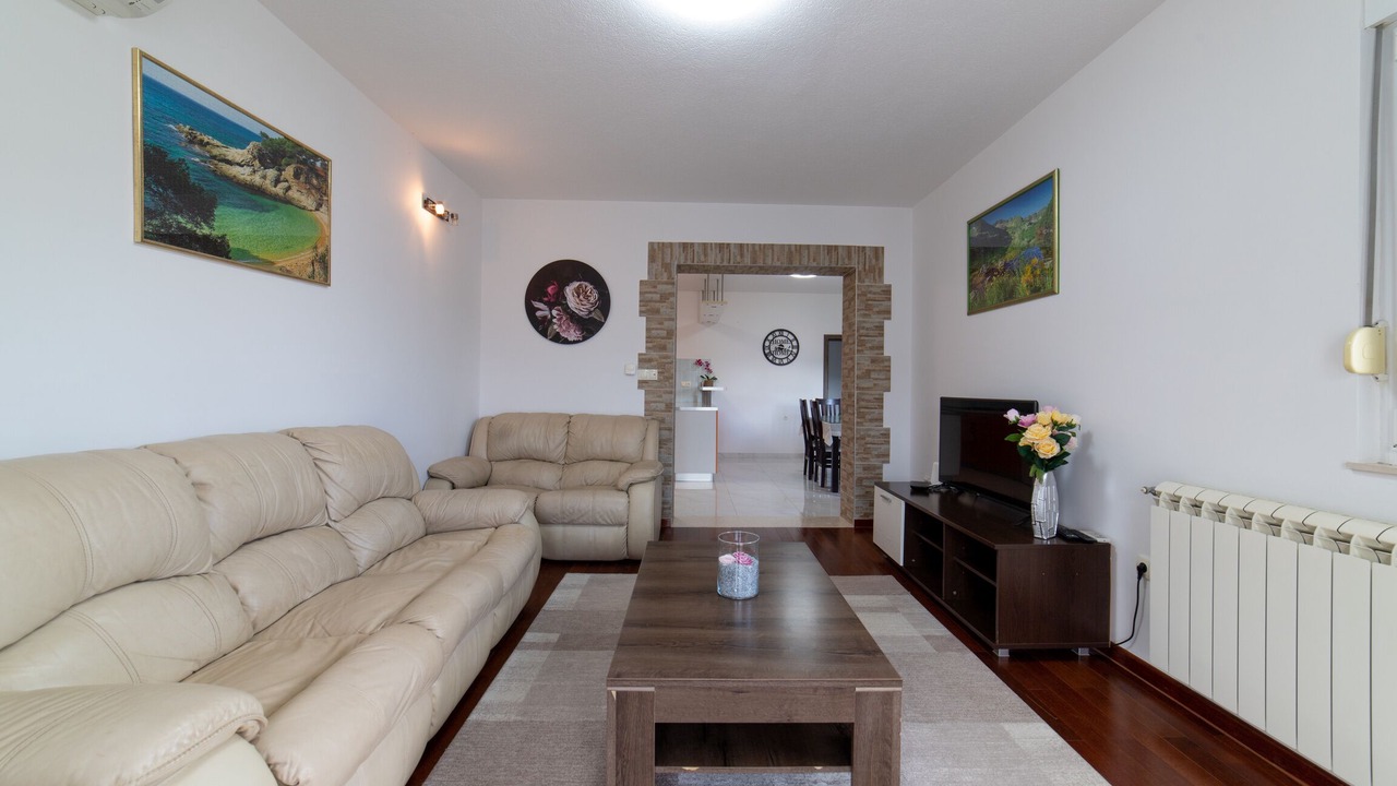 Photo of Livingroom in Trolokve