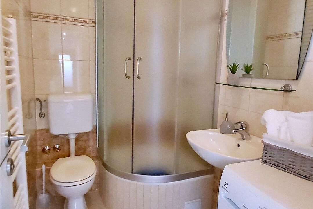 Photo of Bathroom in Duce
