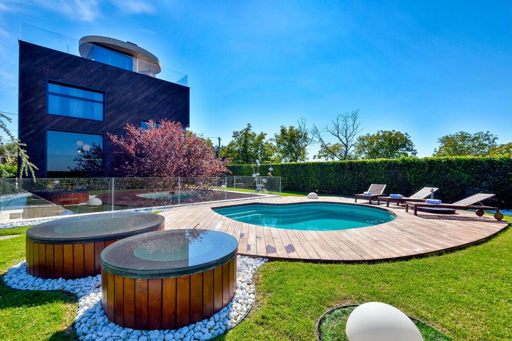 Photo of Outdoor in Klostar Ivanic