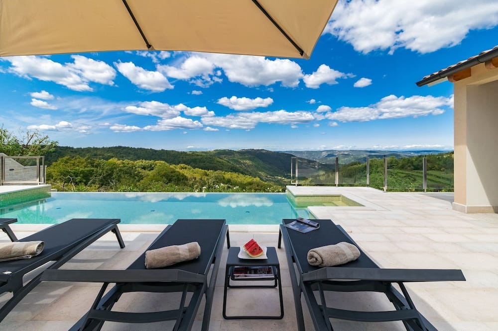 Photo of Outdoor in Kircija