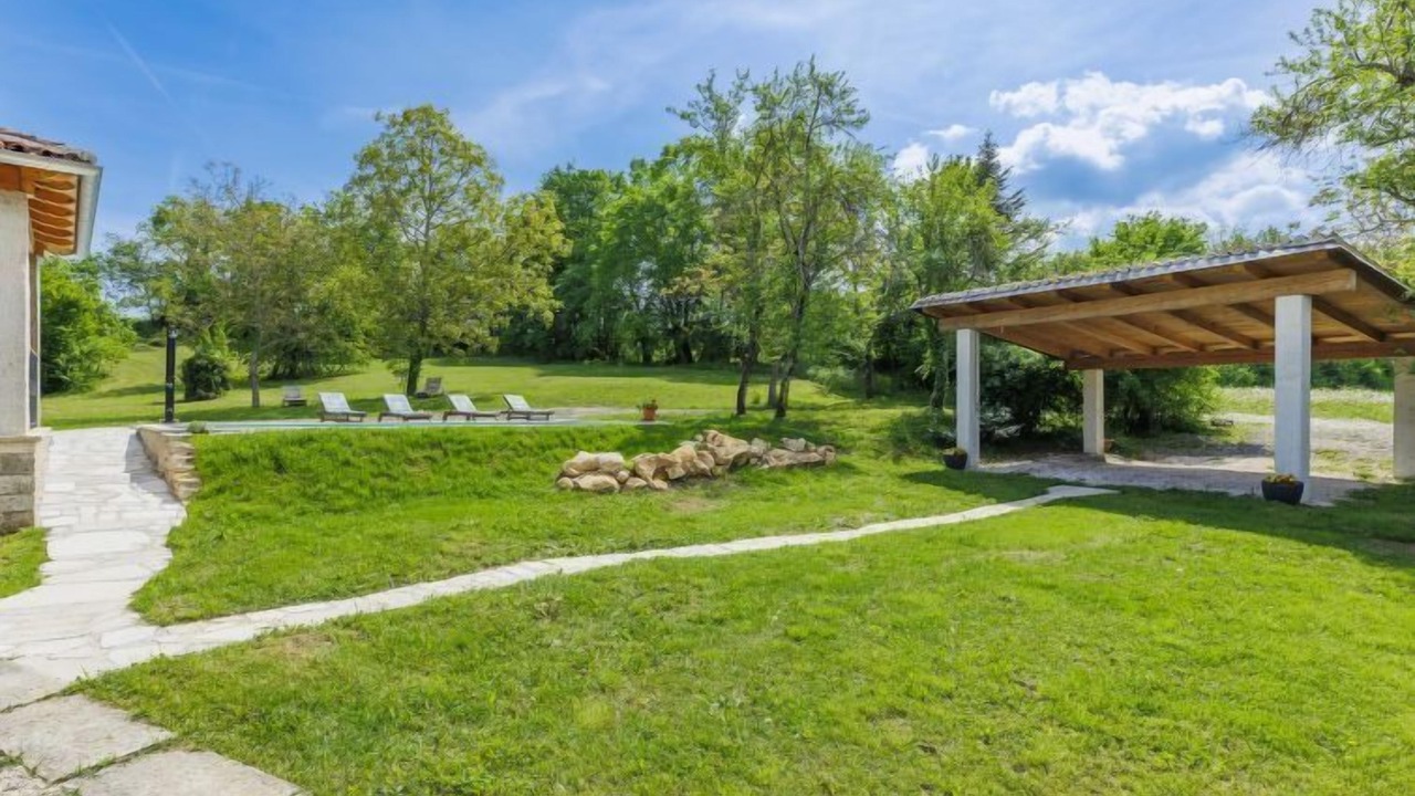 Photo of Outdoor in Pazin