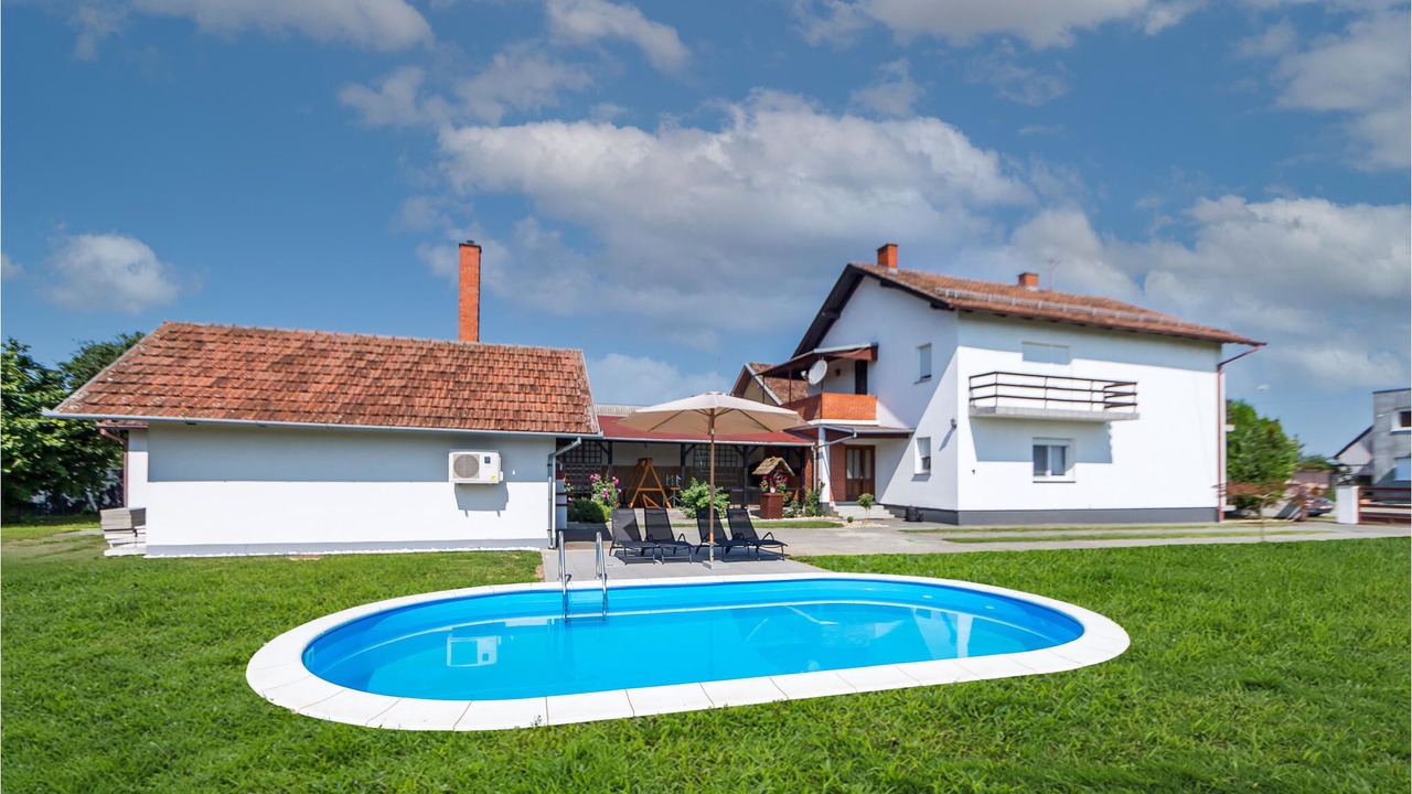 Photo of Outdoor in Dakovo