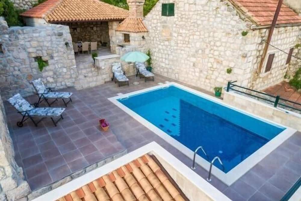 Photo of Outdoor in Mihanici