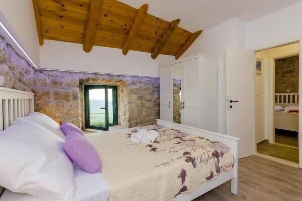 Photo of Bedroom in Mihanici
