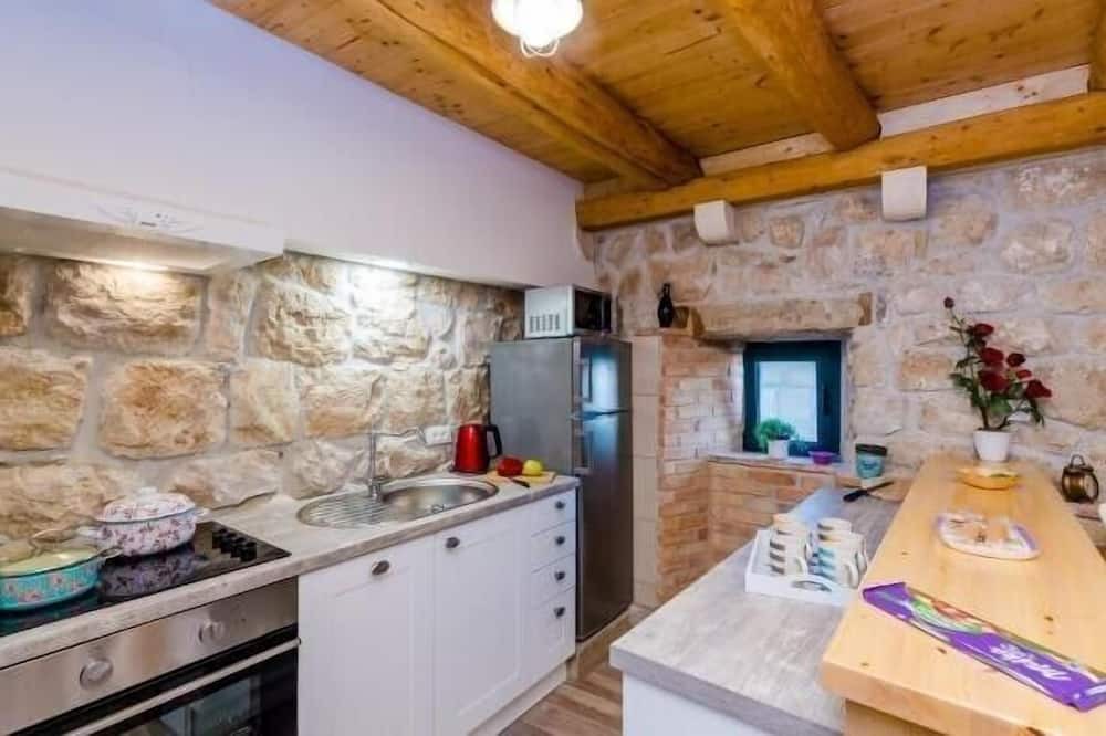 Photo of Kitchen in Mihanici