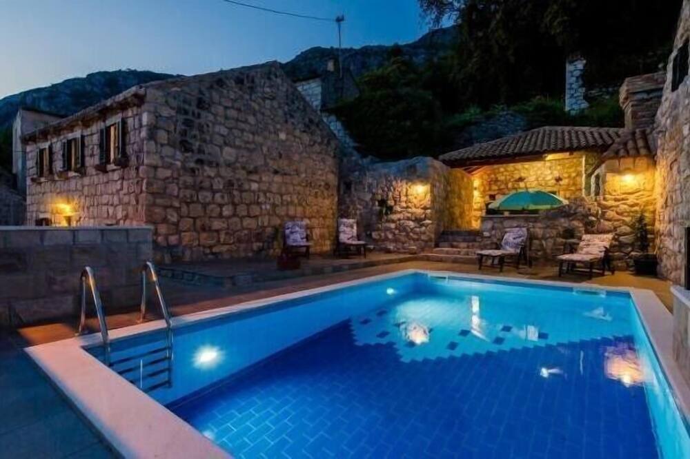 Photo of Outdoor in Mihanici