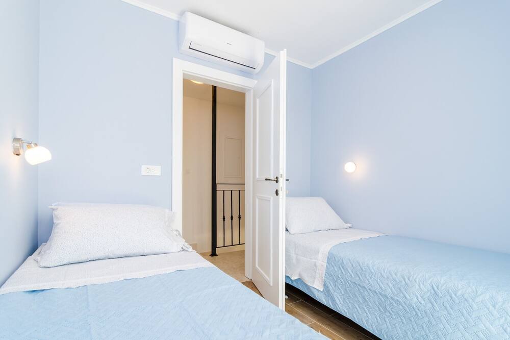 Photo of Bedroom in Podimoc