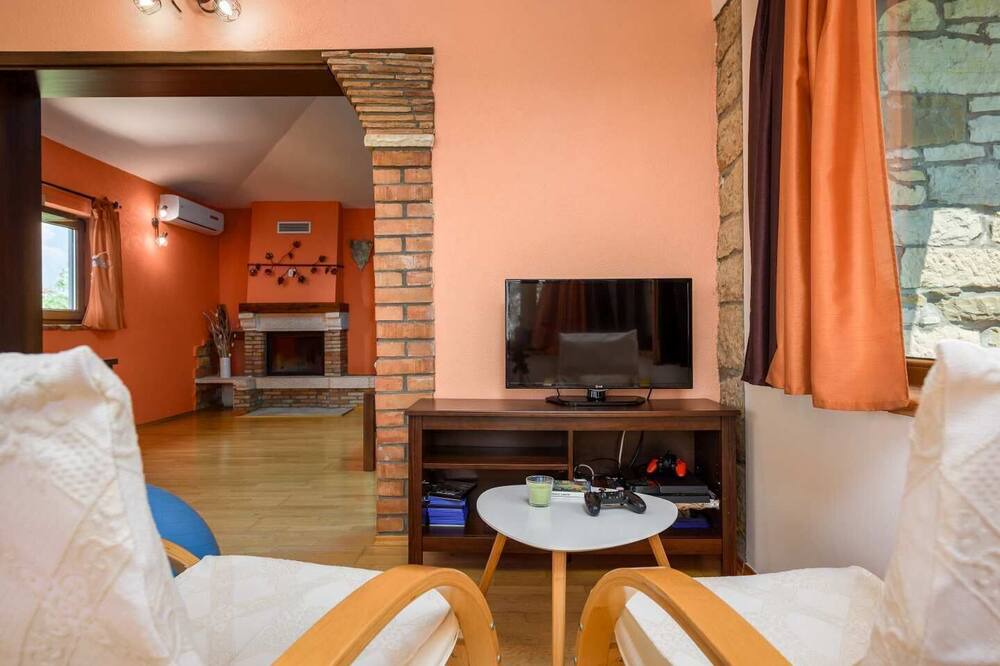 Photo of Livingroom in Momjan
