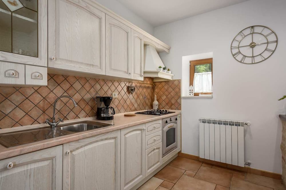 Photo of Kitchen in Momjan
