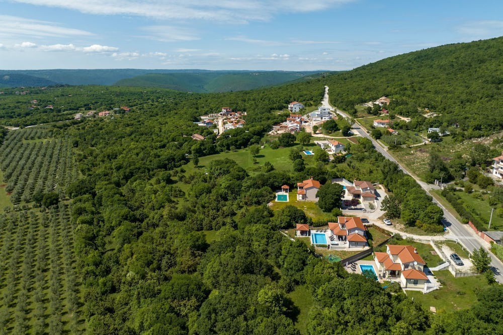 Photo of Outdoor in Brgod