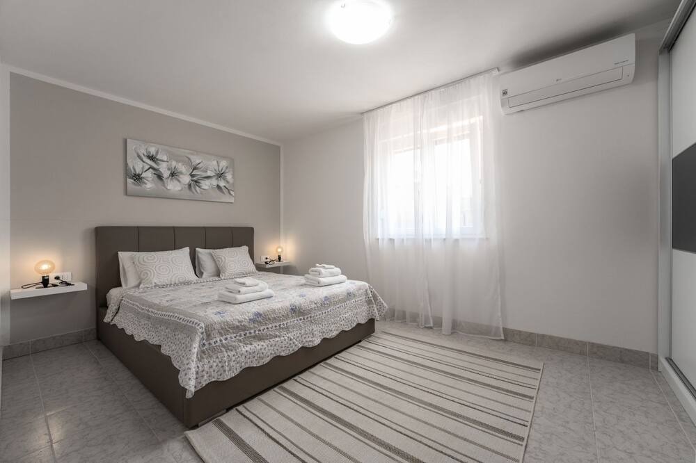 Photo of Bedroom in Brgod