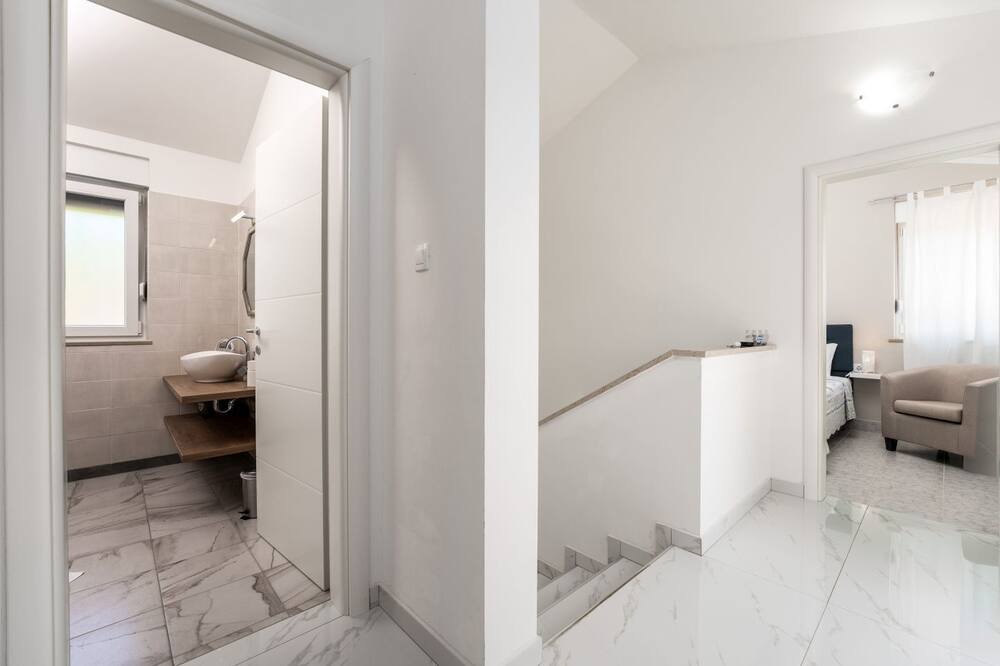 Photo of Bathroom in Brgod