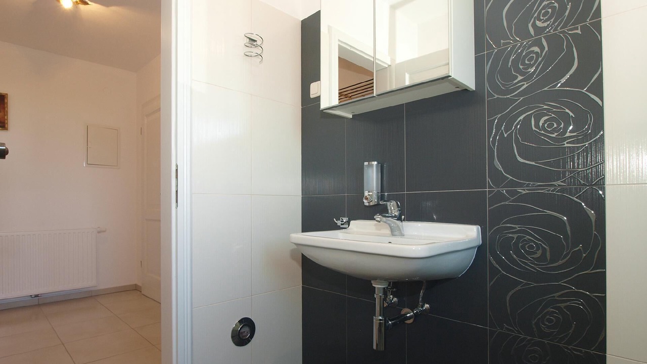 Photo of Bathroom in Vinkuran