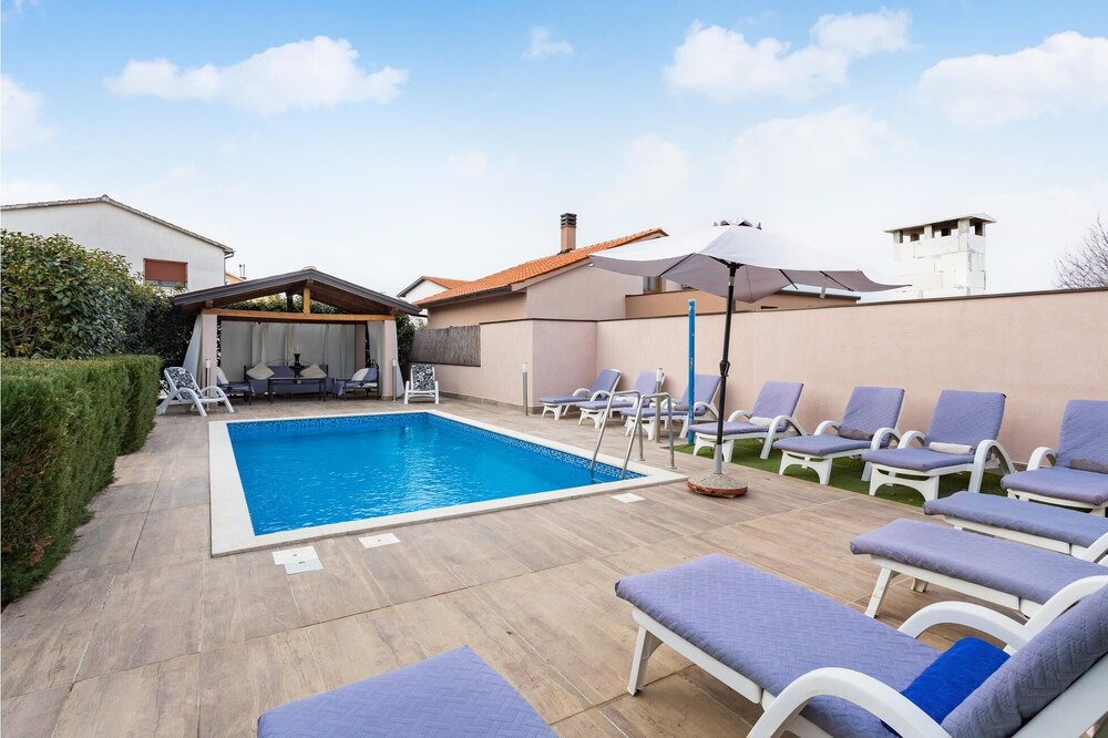 Photo of Outdoor in Pula