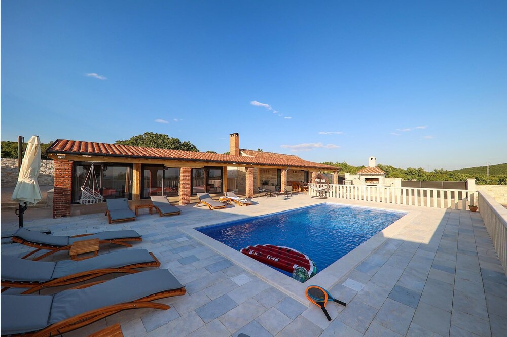 Photo of Outdoor in Lisicici