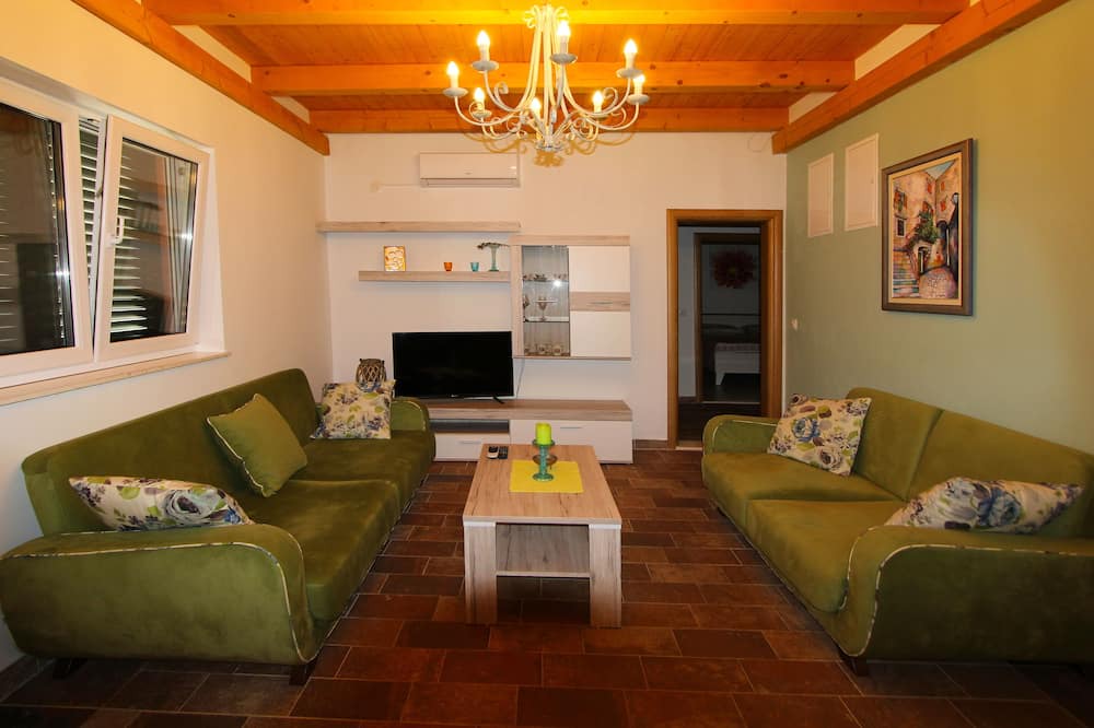 Photo of Livingroom in Prapatnica