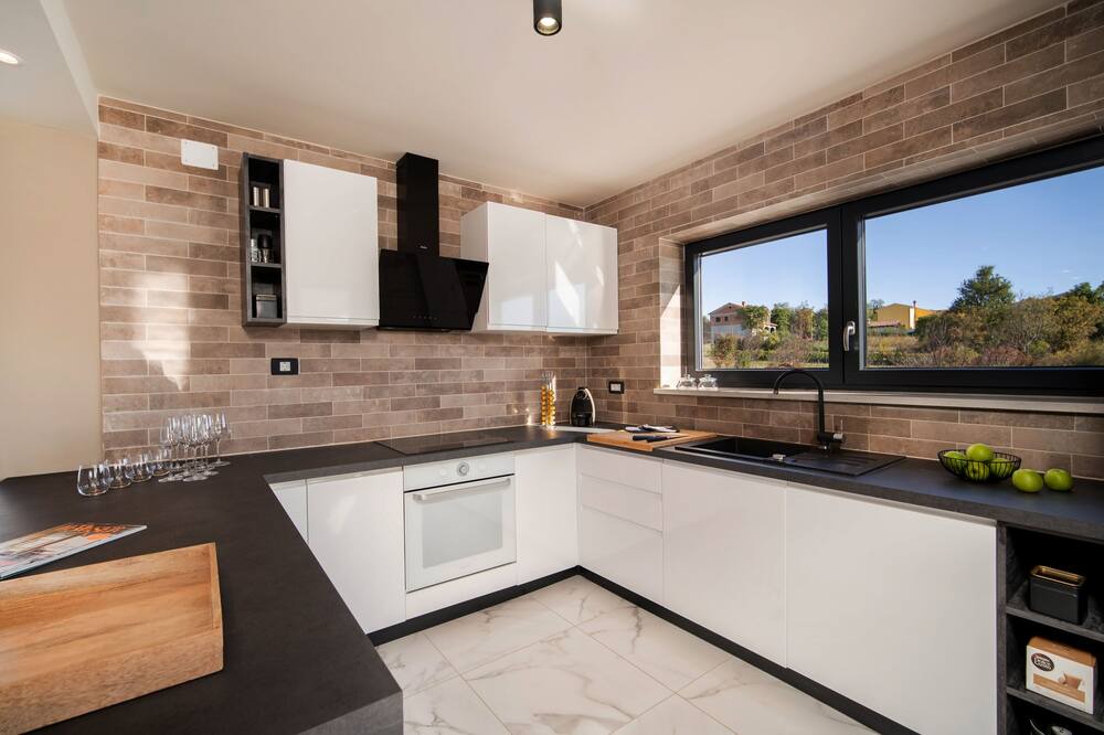 Photo of Kitchen in Topid