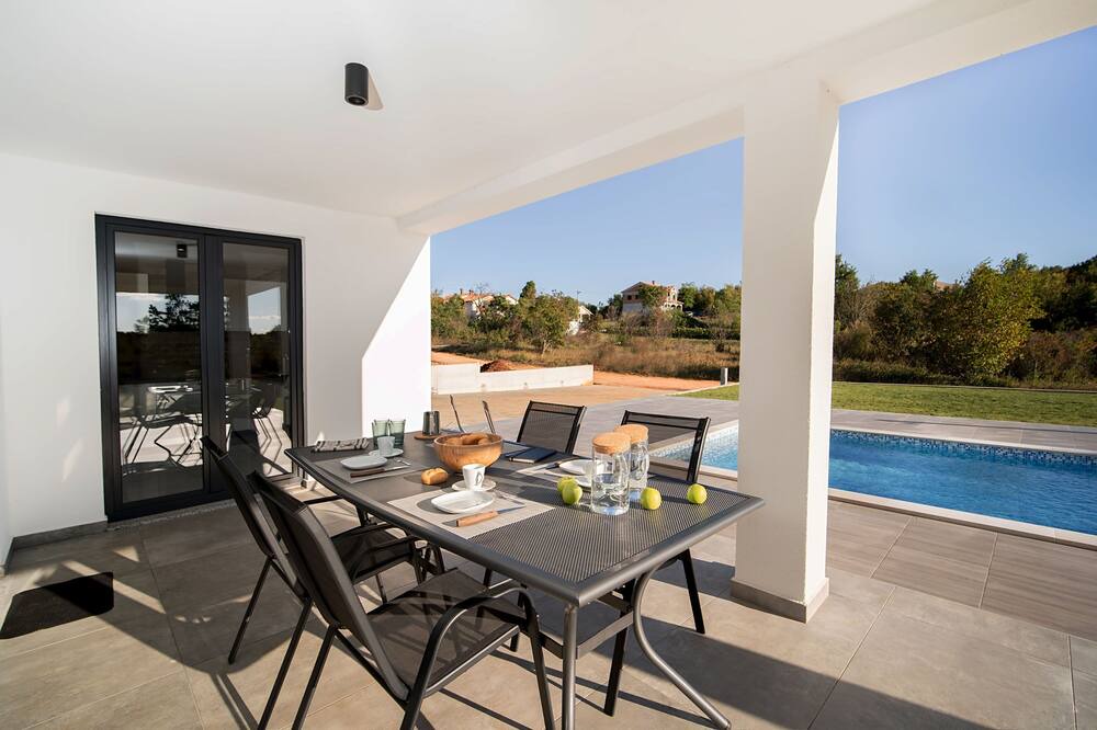 Photo of Patio Balcony in Topid