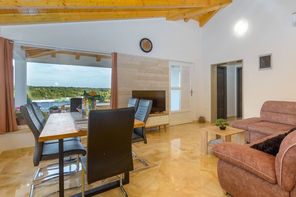 Photo of Livingroom in Zminj