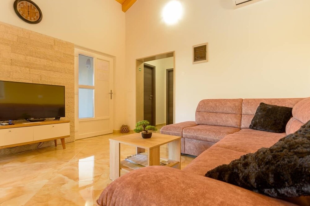 Photo of Livingroom in Zminj