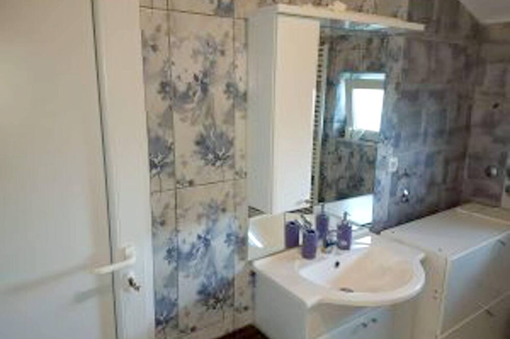 Photo of Bathroom in Belisce