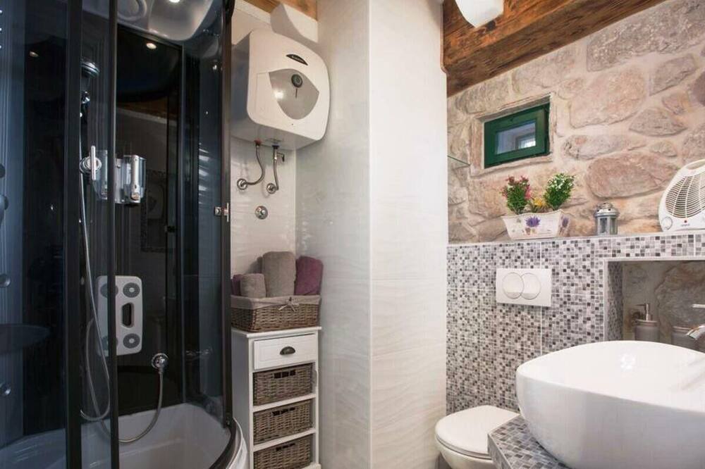 Photo of Bathroom in Tucepi