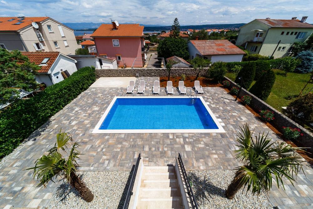 Photo of Outdoor in Porat
