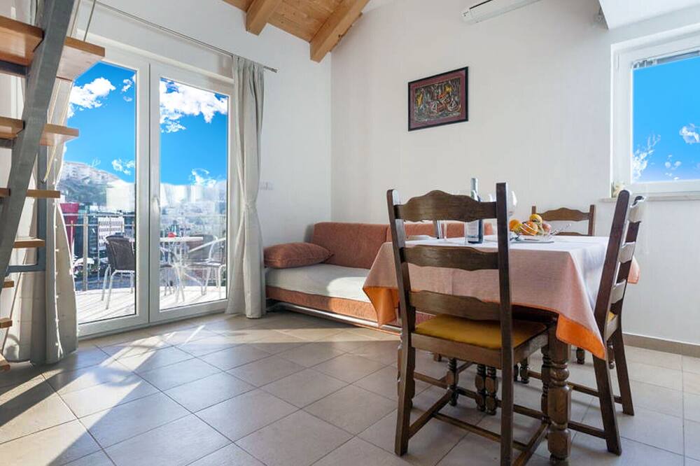 Photo of Others in Montovjerna