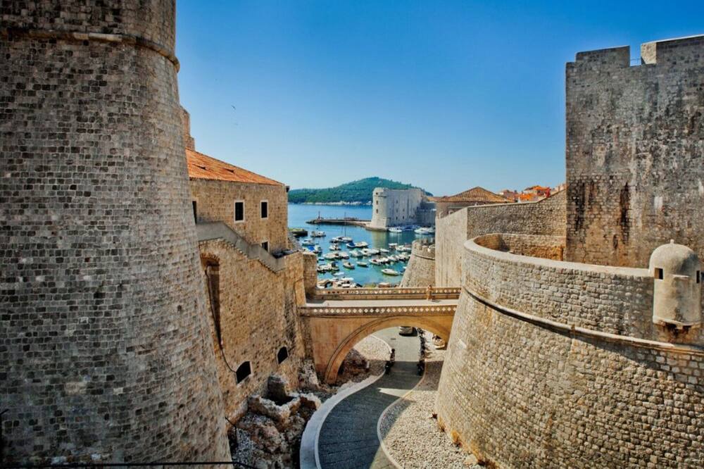 Photo of Others in Montovjerna